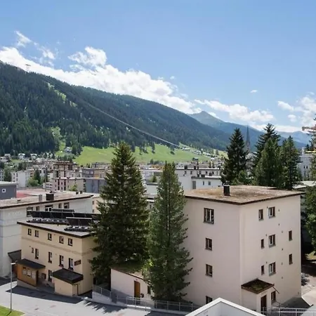 アパート Centralhof A 22, Modern Im Herzen Von Platz ダヴォス・プラッツ
